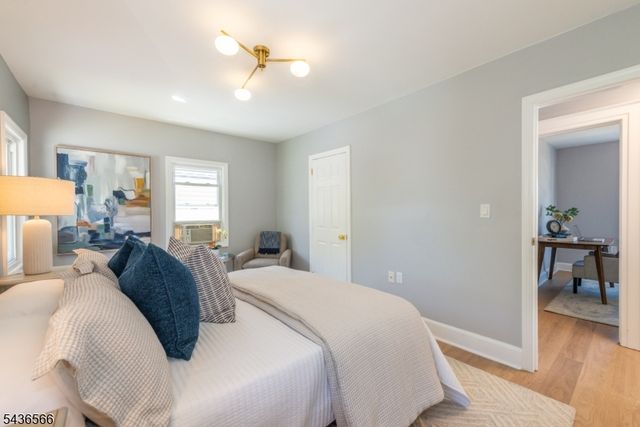 42 Wayne Ave, East Orange City, NJ 07018
