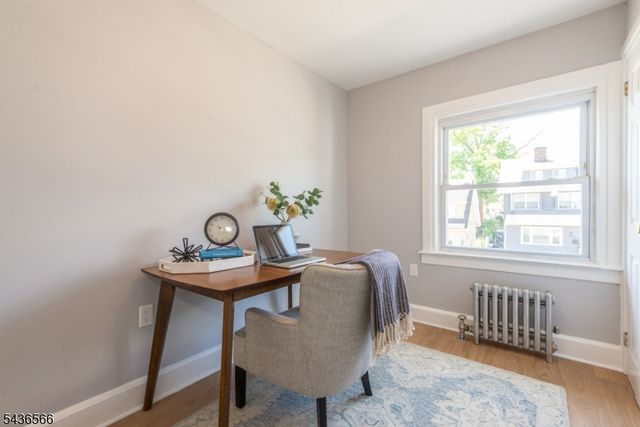 42 Wayne Ave, East Orange City, NJ 07018