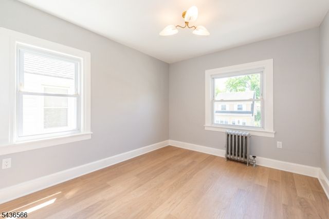 42 Wayne Ave, East Orange City, NJ 07018