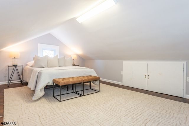 42 Wayne Ave, East Orange City, NJ 07018