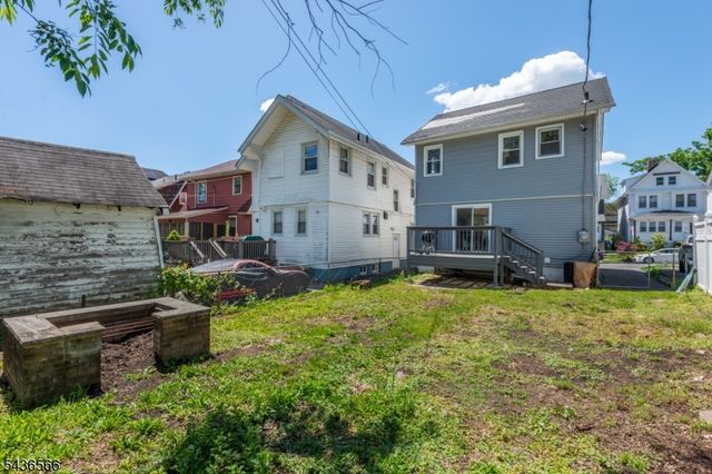 42 Wayne Ave, East Orange City, NJ 07018