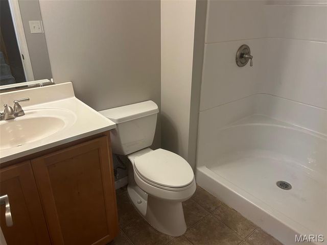 704 Holiday Avenue, Hazelwood, MO 63042