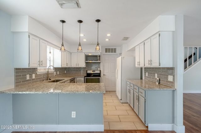 4427 GOODBYS HIDEAWAY Drive N, Jacksonville, FL 32217