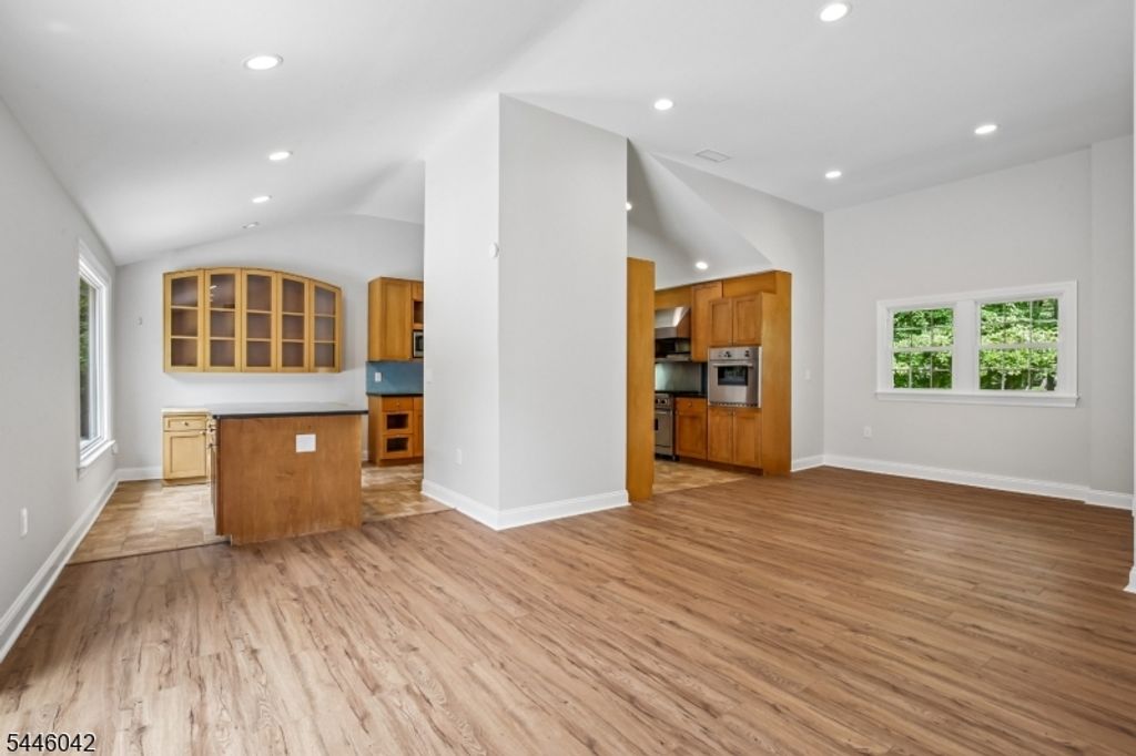 20 Hilltop Rd, Kinnelon Boro, NJ 07405 — photo 5