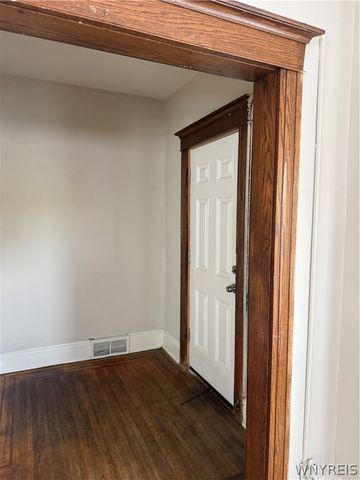 238 Oxford Avenue Upper, Buffalo, NY 14209