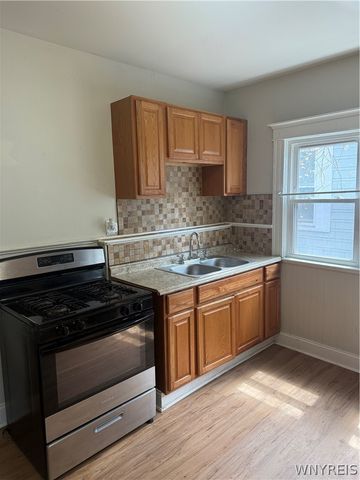 238 Oxford Avenue Upper, Buffalo, NY 14209