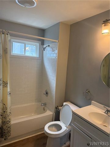 238 Oxford Avenue Upper, Buffalo, NY 14209