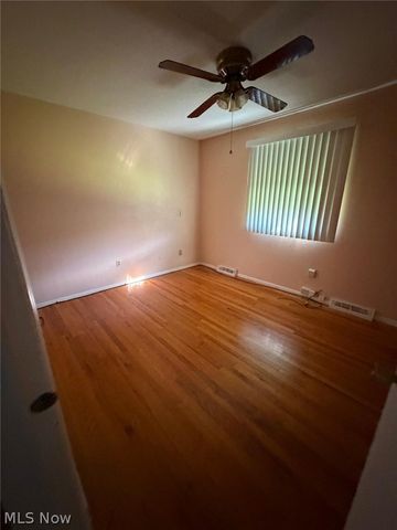 24880 Ridgeline Drive, Bedford Heights, OH 44146