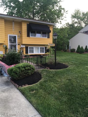 24880 Ridgeline Drive, Bedford Heights, OH 44146