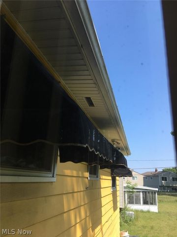 24880 Ridgeline Drive, Bedford Heights, OH 44146