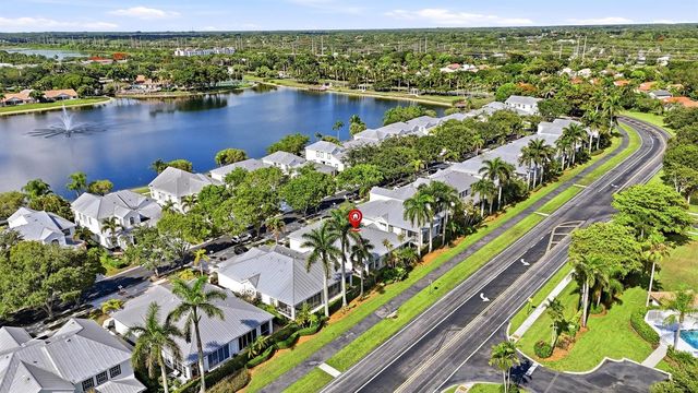 10725 Pelican Drive, Wellington, FL 33414