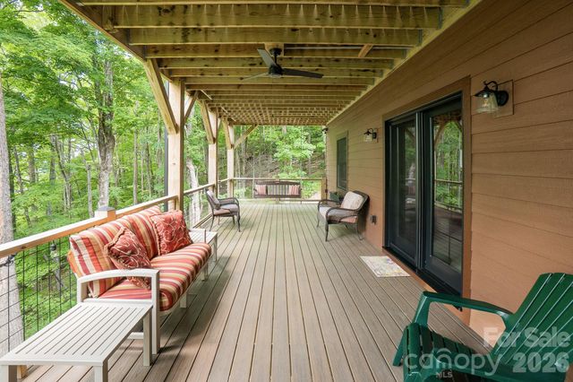 1009 Larkspur Trail, Banner Elk, NC 28604