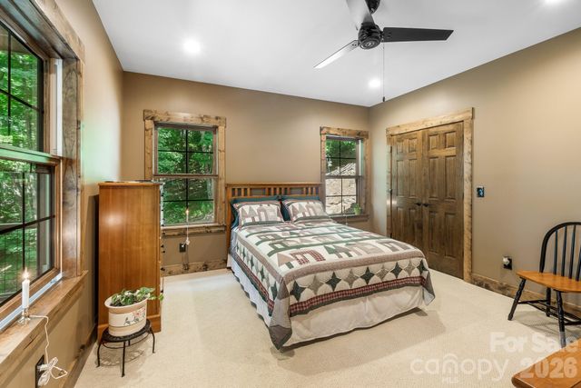 1009 Larkspur Trail, Banner Elk, NC 28604