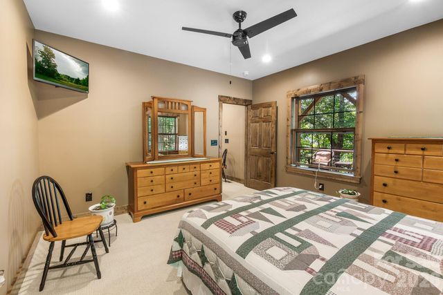 1009 Larkspur Trail, Banner Elk, NC 28604