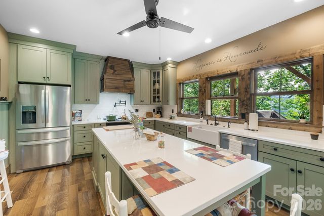 1009 Larkspur Trail, Banner Elk, NC 28604