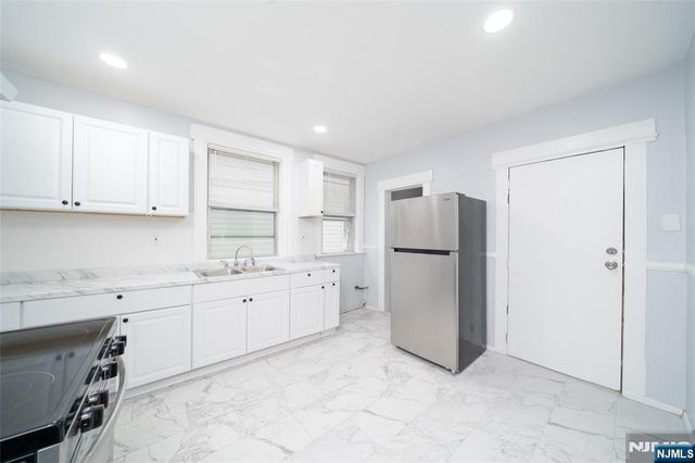 177 Seymour Avenue, Newark, NJ 07108
