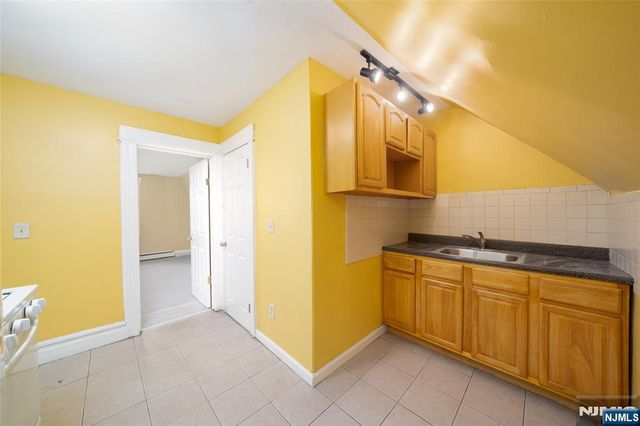 177 Seymour Avenue, Newark, NJ 07108