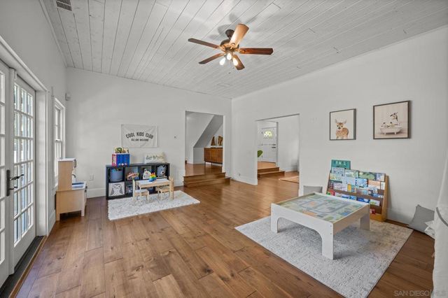 3412 Buena Creek Rd, Vista, CA 92084