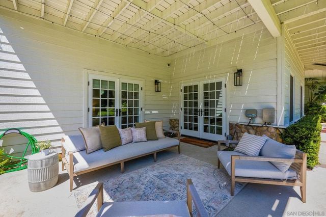 3412 Buena Creek Rd, Vista, CA 92084