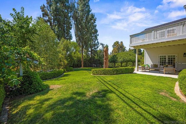 3412 Buena Creek Rd, Vista, CA 92084