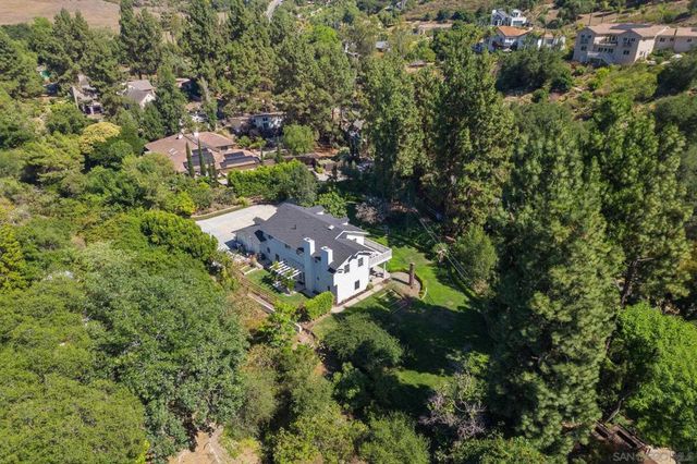 3412 Buena Creek Rd, Vista, CA 92084