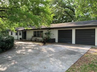 4205 E 10TH AVENUE, Tampa, FL 33605