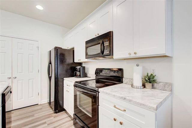 4834 W Park Circle, Atlanta, GA 30349