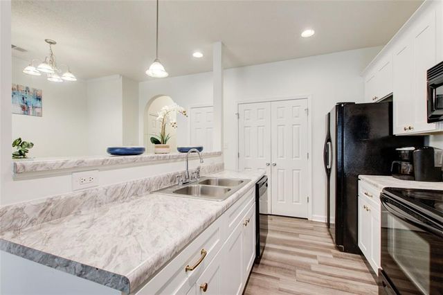 4834 W Park Circle, Atlanta, GA 30349