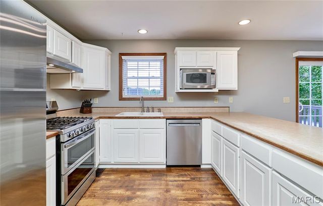 22 Wagon Wheel, Troy, MO 63379