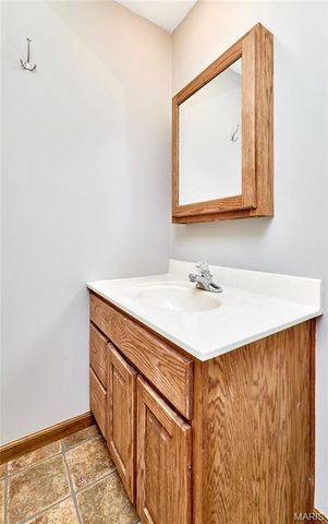 22 Wagon Wheel, Troy, MO 63379
