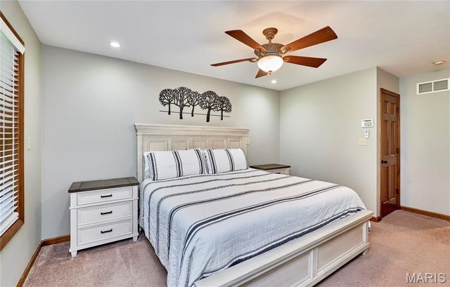 22 Wagon Wheel, Troy, MO 63379