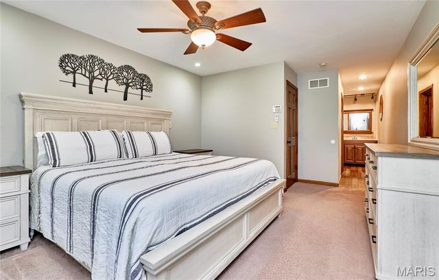 22 Wagon Wheel, Troy, MO 63379