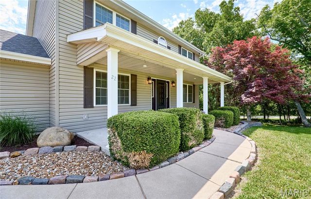 22 Wagon Wheel, Troy, MO 63379