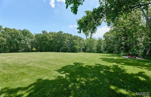 22 Wagon Wheel, Troy, MO 63379