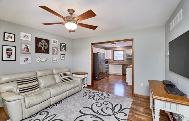 22 Wagon Wheel, Troy, MO 63379