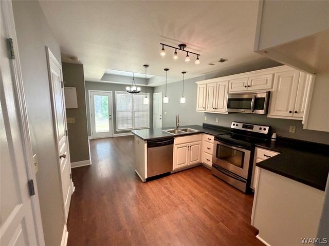 2928 Cameo, Northport, AL 35473