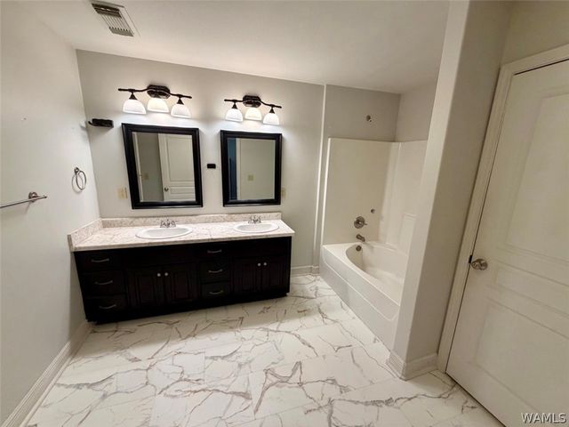 2928 Cameo, Northport, AL 35473