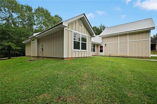21418 East Boulevard, Silverhill, AL 36576
