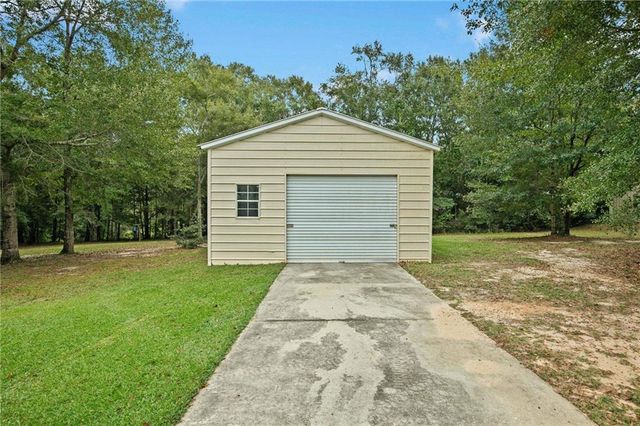 21418 East Boulevard, Silverhill, AL 36576