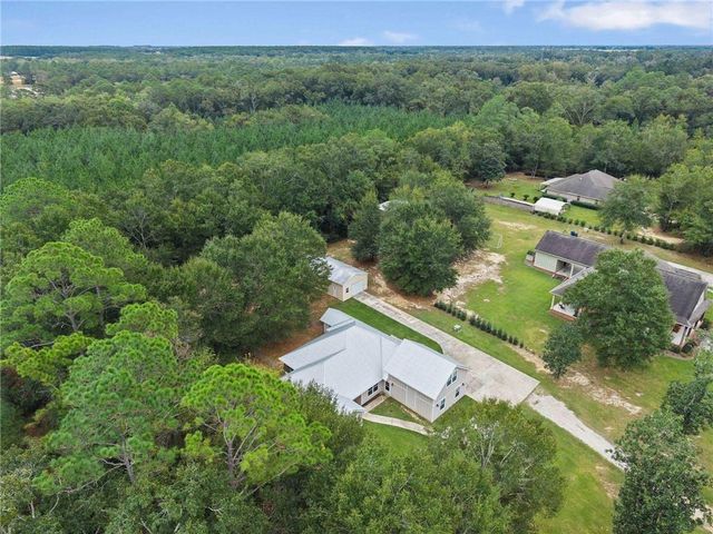 21418 East Boulevard, Silverhill, AL 36576