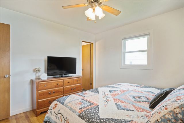 135 29th Street Court, Marion, IA 52302