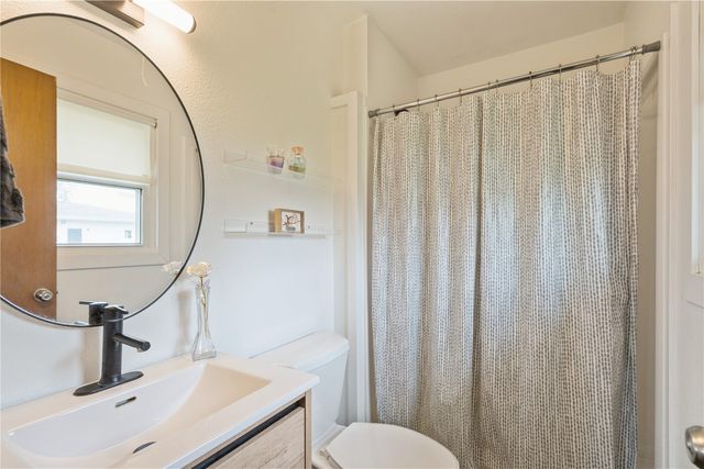 135 29th Street Court, Marion, IA 52302