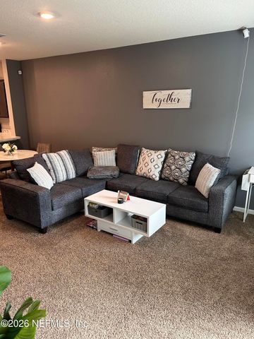 288 ARALIA Lane, Jacksonville, FL 32216