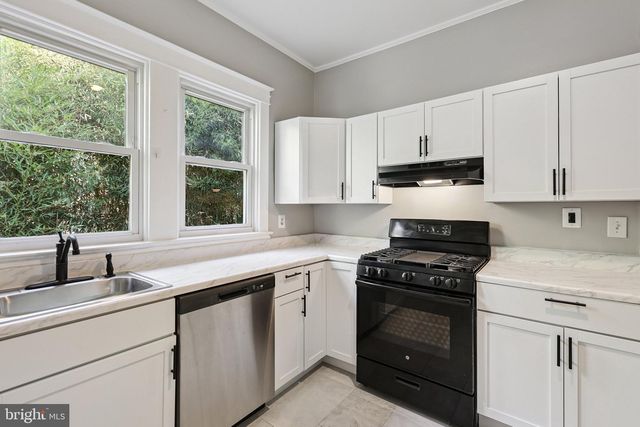 2417 WASHINGTON BLVD, Arlington, VA 22201