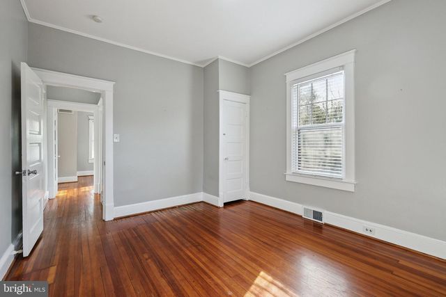 2417 WASHINGTON BLVD, Arlington, VA 22201