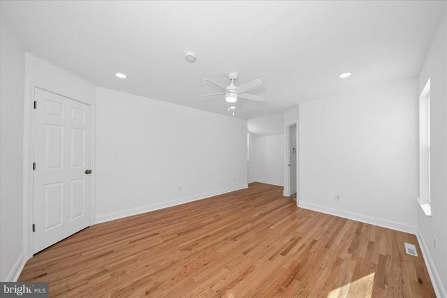 11 WEDGEFIELD CT, New Castle, DE 19720