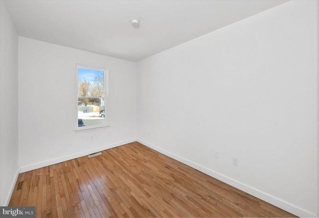 11 WEDGEFIELD CT, New Castle, DE 19720