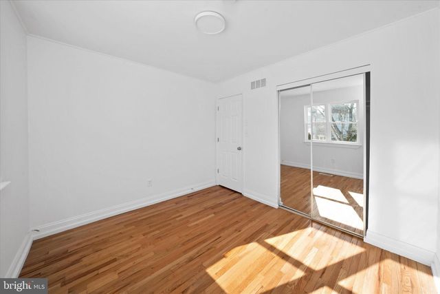 11 WEDGEFIELD CT, New Castle, DE 19720