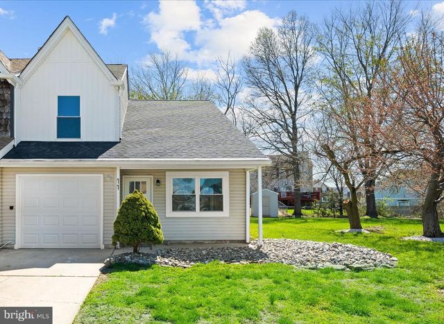 11 WEDGEFIELD CT, New Castle, DE 19720