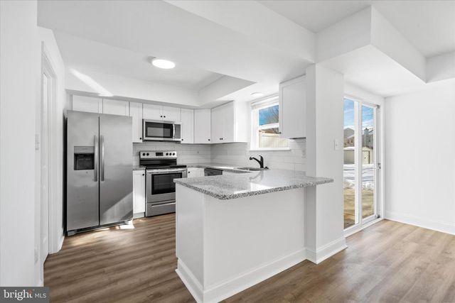 11 WEDGEFIELD CT, New Castle, DE 19720